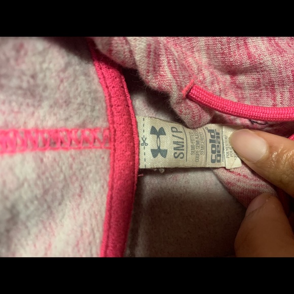 under armour Hoodie Small Fits like S-Medium - Picture 3 of 3